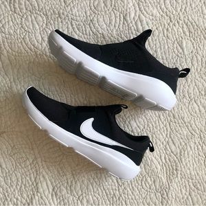 Nike Slip-on Sneakers